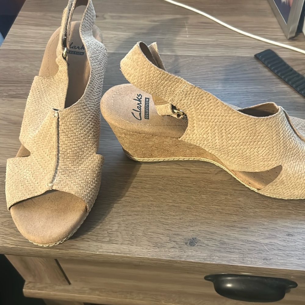 Clarks - Size 7 - Esplandille shoe